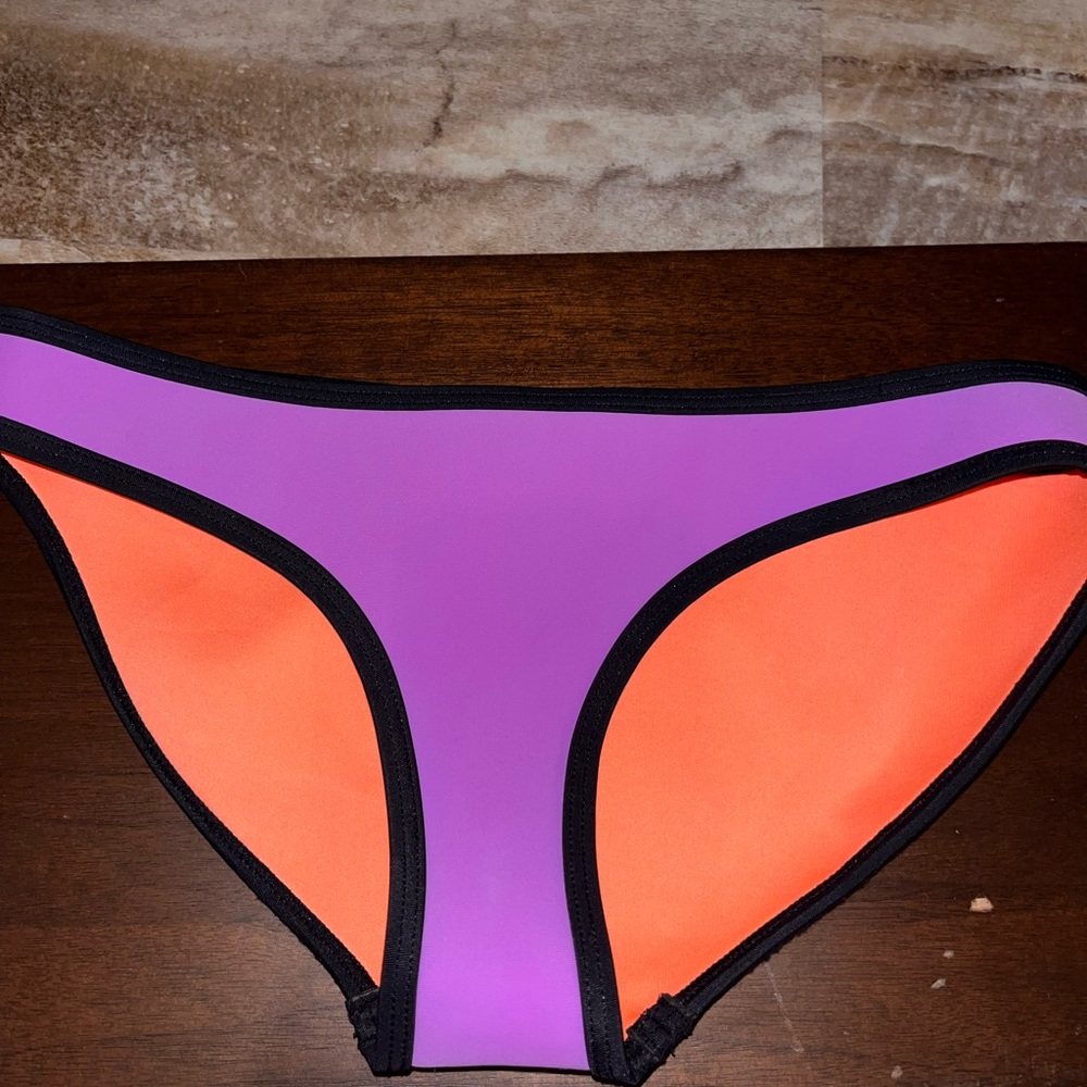 Triangl swimsuit bottoms